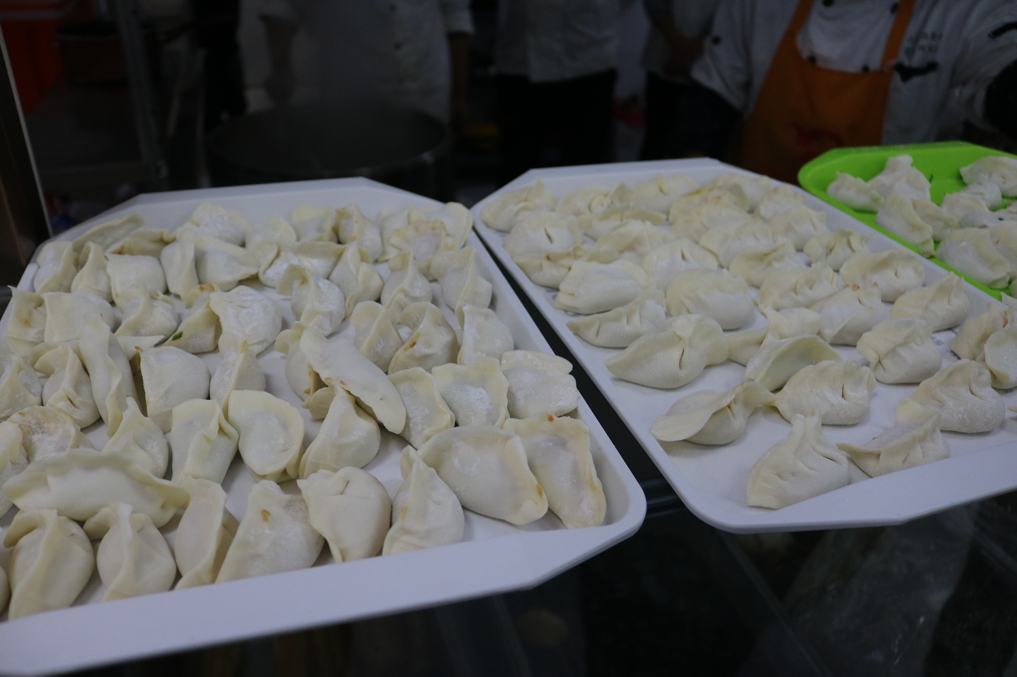 以饺会友，以情暖心|航空学院开展“迎冬至 话团圆”包饺子活动