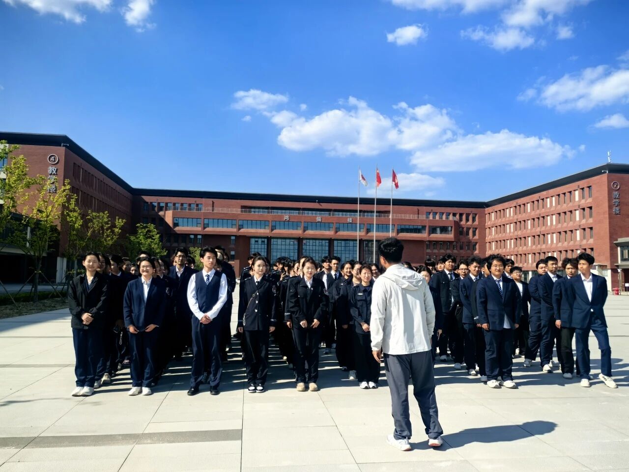学消防知识，练应急本领｜山东艺术设计职业学院航空学院开展消防安全教育课及应急演练